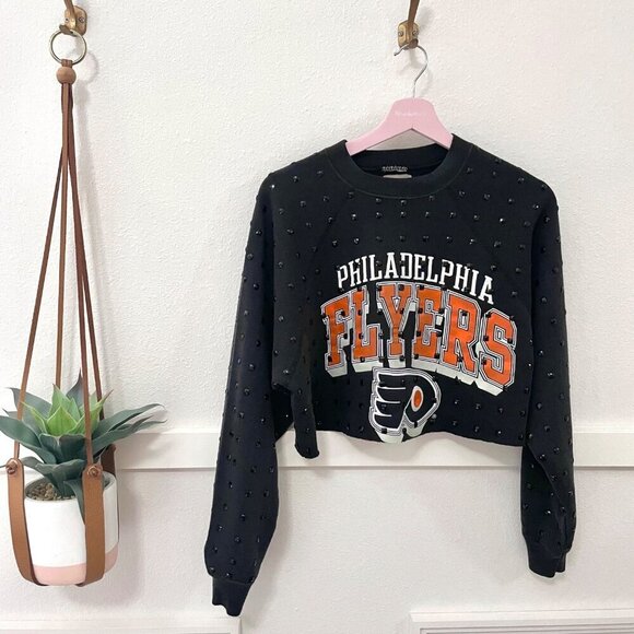 Furst of a Kind Vintage Philadelphia Flyers Cropped Sweatshirt Custom One Size - Picture 1 of 6